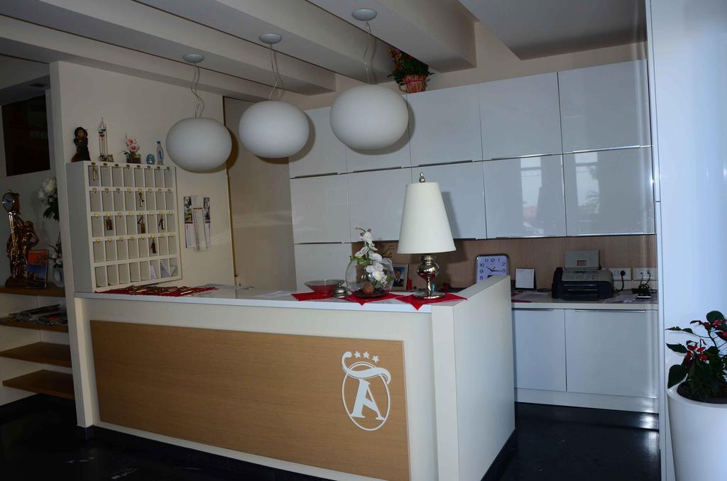 Hotel Aquilia ライグエーリア エクステリア 写真
